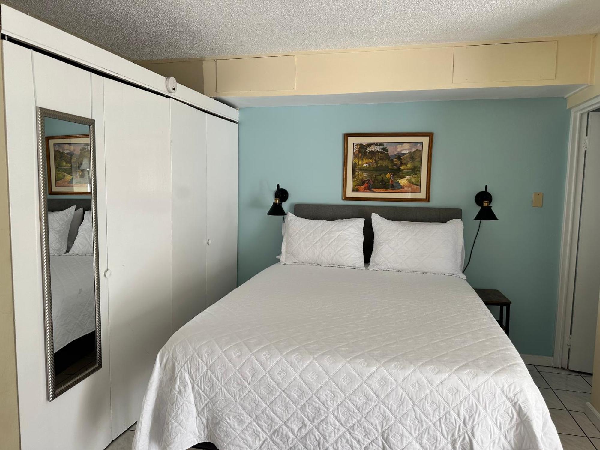 Beryls At Seawind On The Bay , Montego Bay , Jamaica Apartment Bagian luar foto