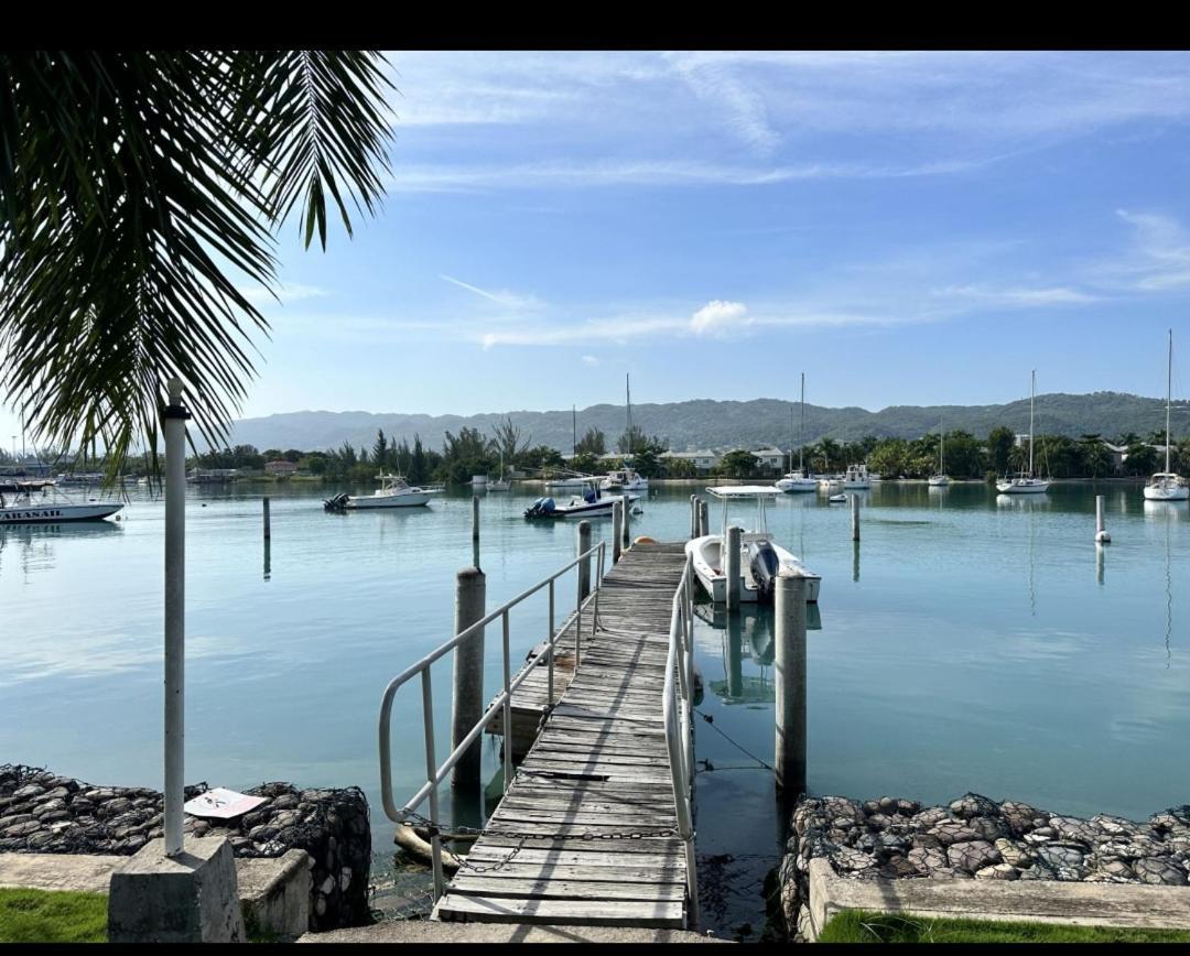 Beryls At Seawind On The Bay , Montego Bay , Jamaica Apartment Bagian luar foto