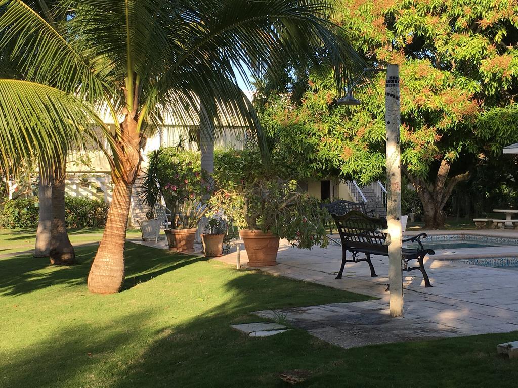 Beryls At Seawind On The Bay , Montego Bay , Jamaica Apartment Bagian luar foto